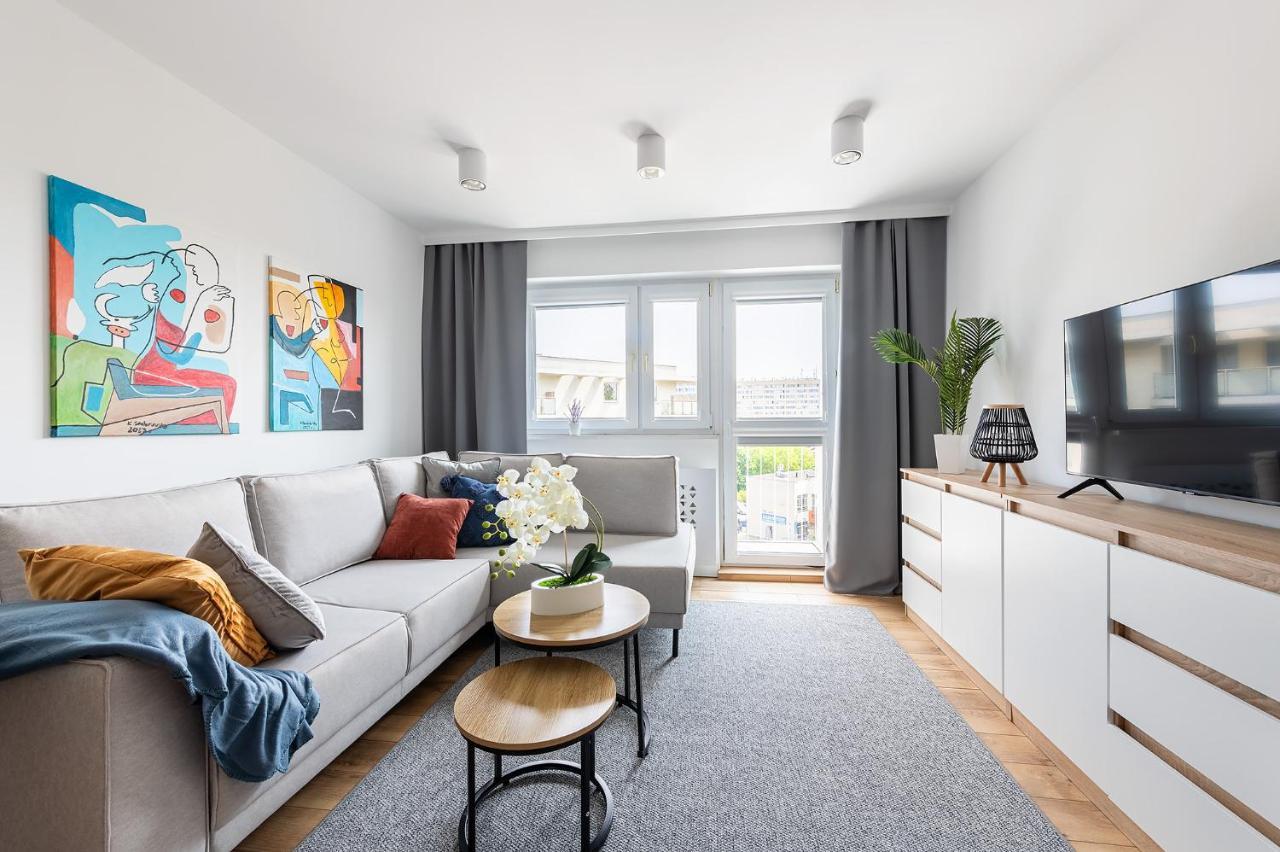 Wrzeciono 12 - Piekny Apartament Obok Szpitala Bielanskiego Oraz Awf, Bezplatna Strefa Parkowania - 400M Do Stacji Metra - Good Apartments Варшава Экстерьер фото